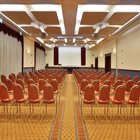 Western Classic Hotel 4*