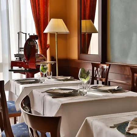 Hotel Western Classic 4*