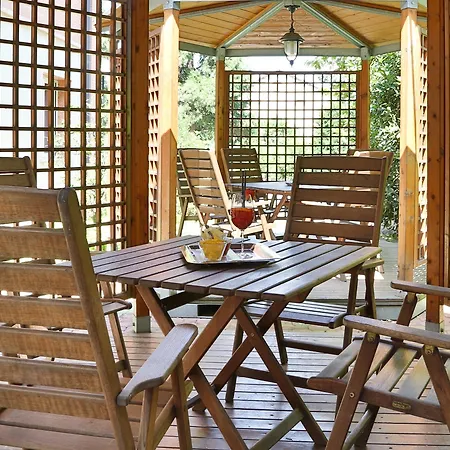 Western Classic Hotel 4*