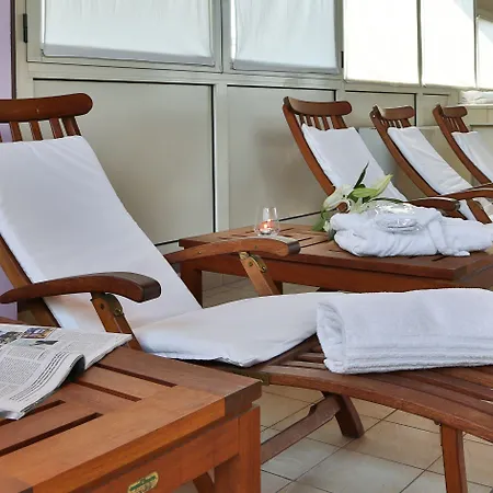 Western Classic Hotel 4*