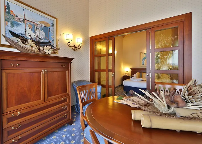 Hotel Western Classic 4*